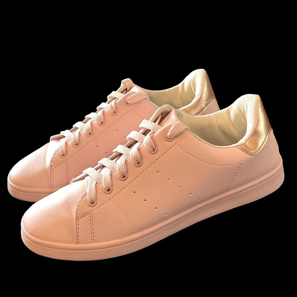 Streetwear Society Light Pink and Rose Gold Lace Up Women’s Sneaker Size 8 - Picture 2 of 13